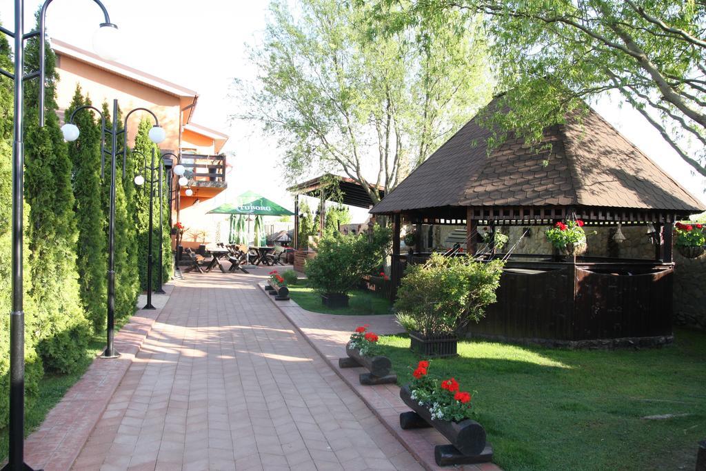 Rixo'S Guesthouse Cîrcea Екстериор снимка