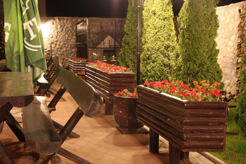 Rixo'S Guesthouse Cîrcea Екстериор снимка