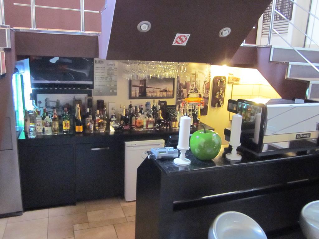Rixo'S Guesthouse Cîrcea Екстериор снимка