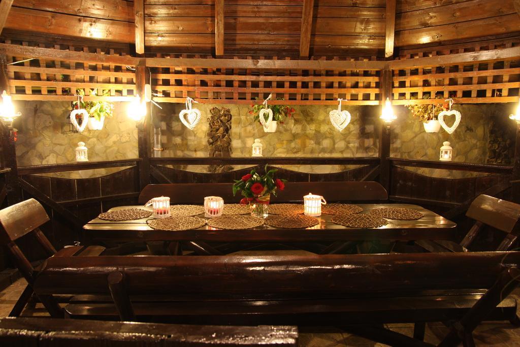 Rixo'S Guesthouse Cîrcea Екстериор снимка