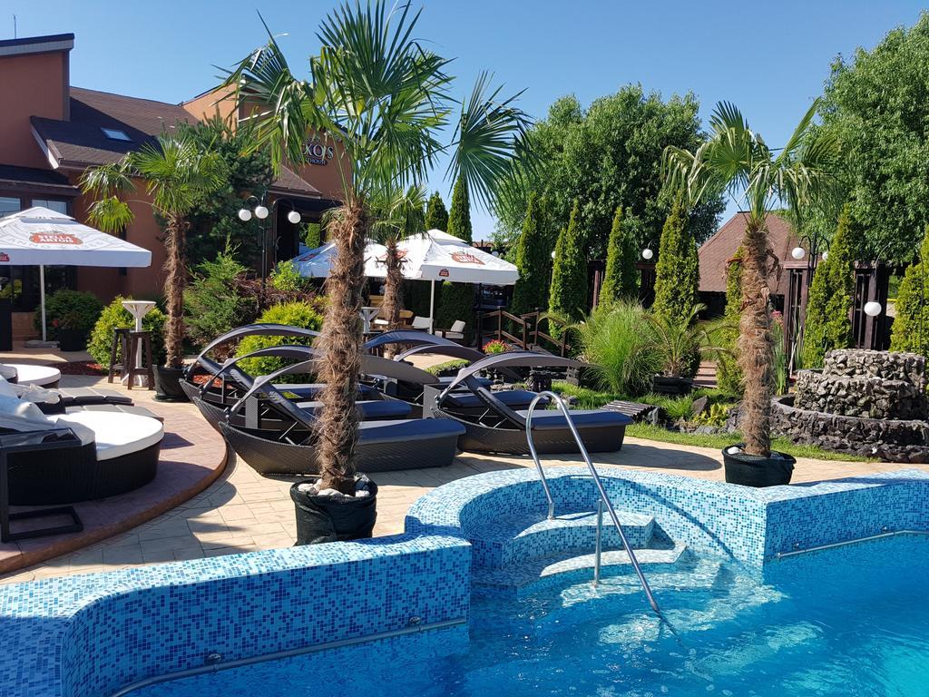 Rixo'S Guesthouse Cîrcea Екстериор снимка